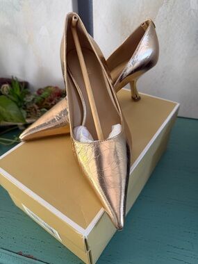 Michael Kors Pale Gold Shoe